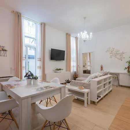 Apartment White Loft Near Duomo Orti 14
