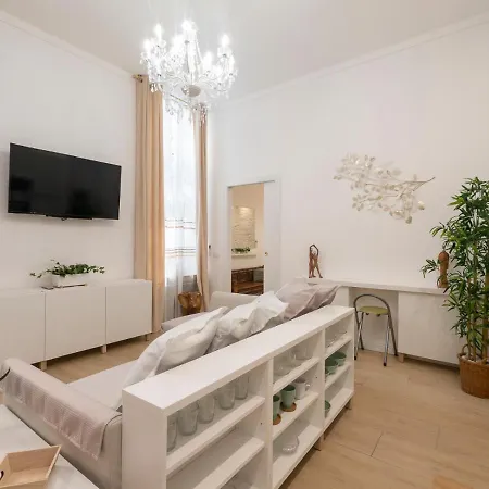 White Loft Near Duomo Orti 14 Apartment Milan