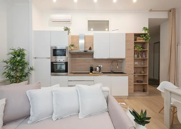 White Loft Near Duomo Orti 14 아파트 *